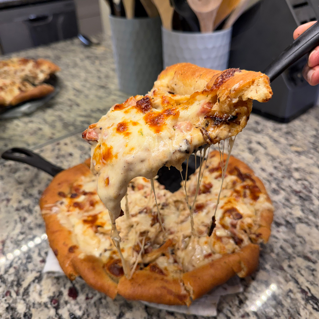 Creamy Chicken White Sauce Pizza with Italian Herb & Cheese Crust